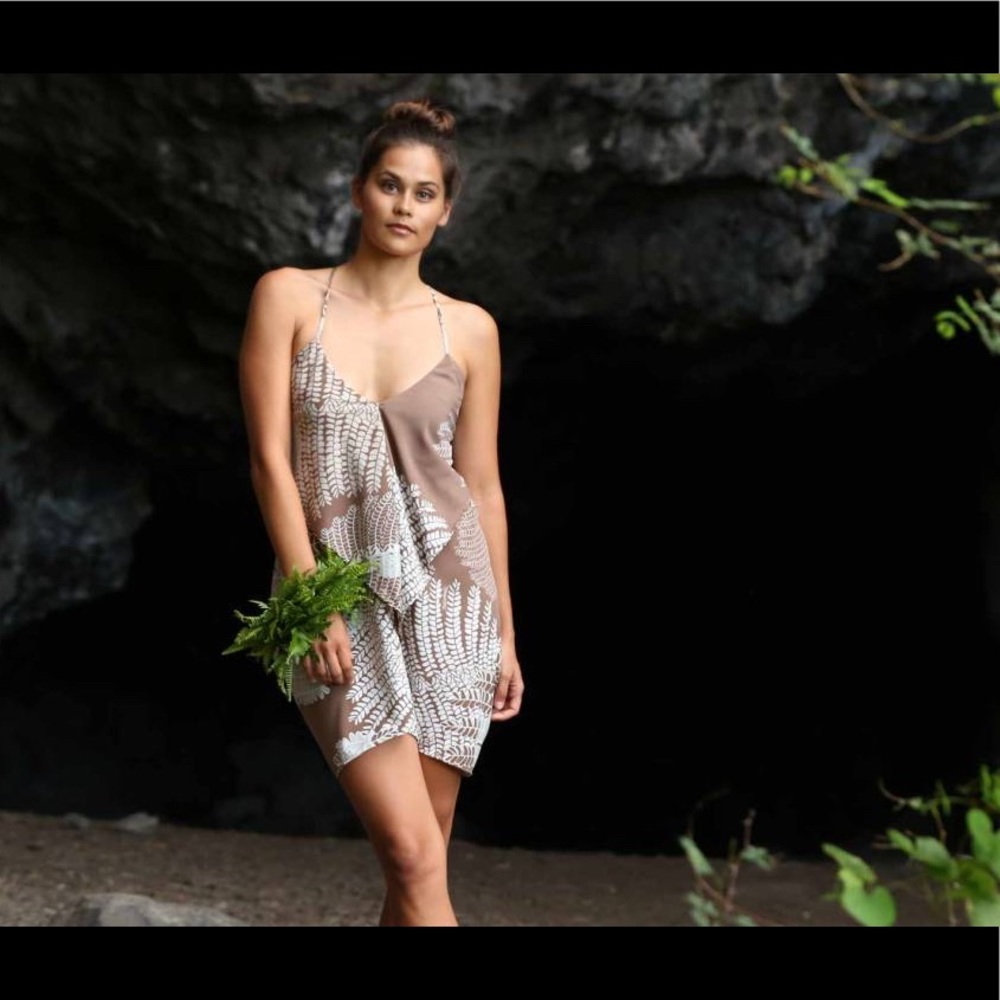Manuhealii ‘Ama’u Collection Dec 2015 Dress